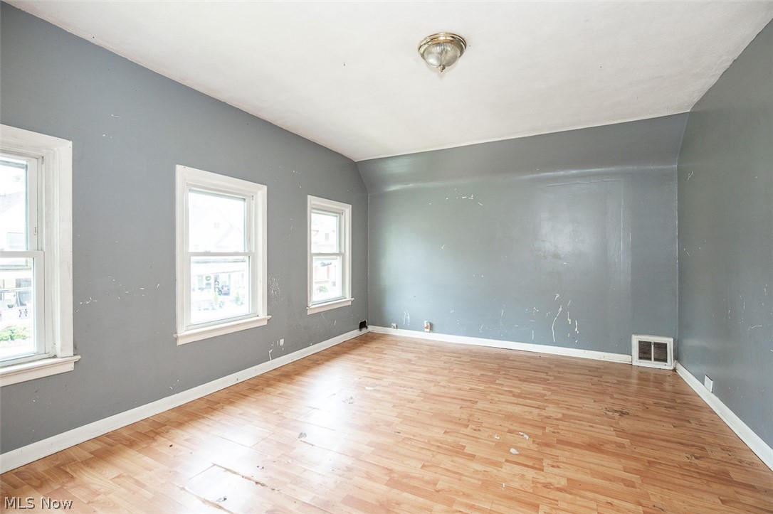 Washington Park Blvd - Residential