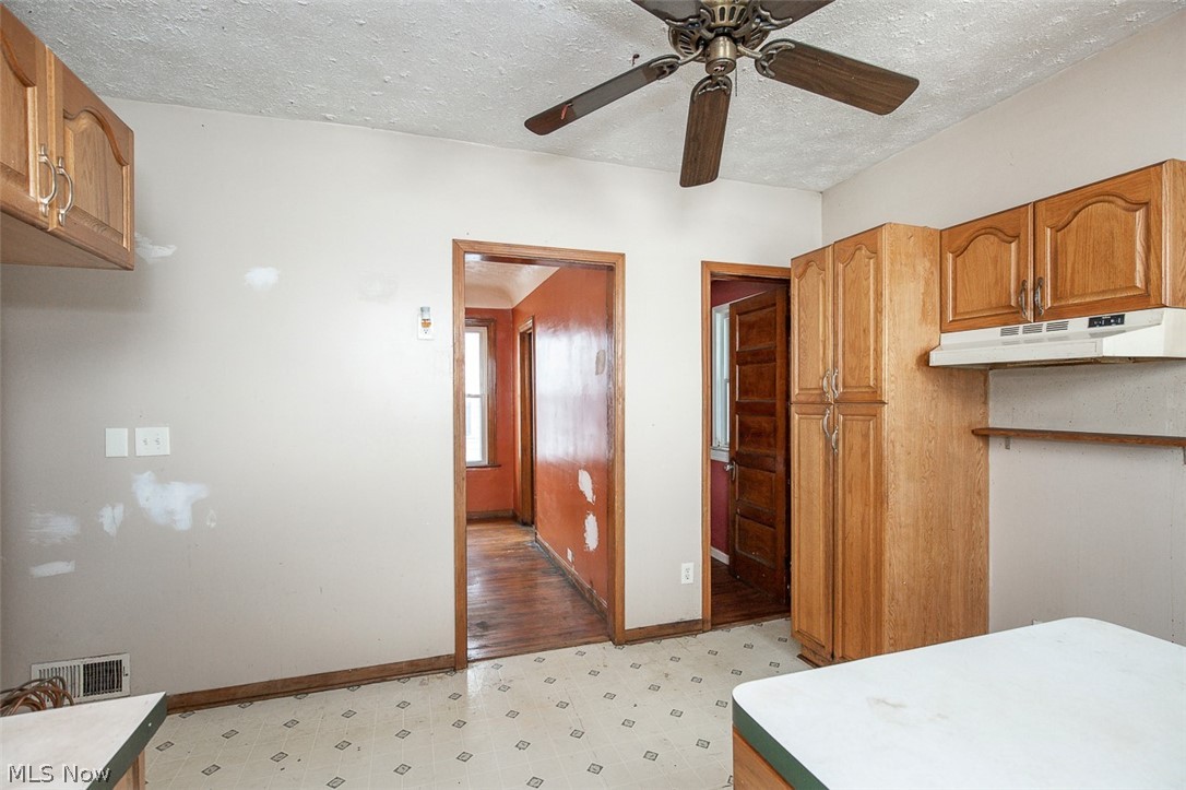 Washington Park Blvd - Residential