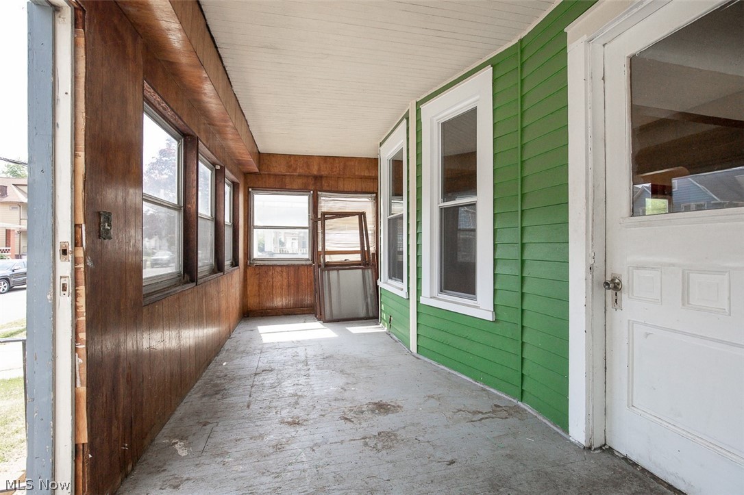 Washington Park Blvd - Residential