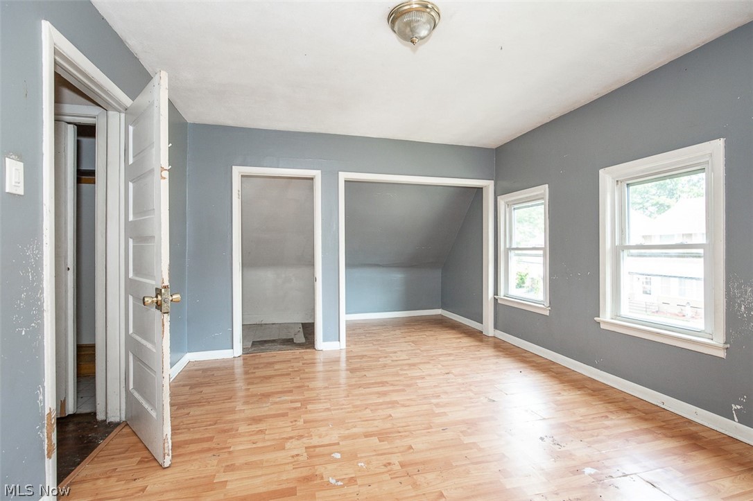 Washington Park Blvd - Residential