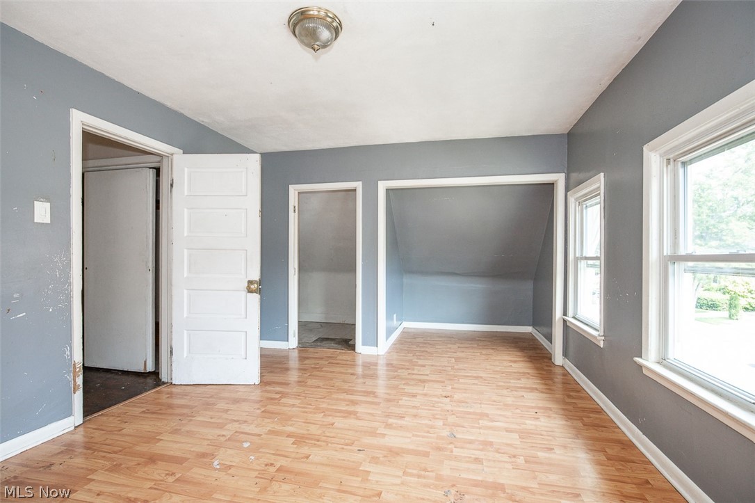 Washington Park Blvd - Residential