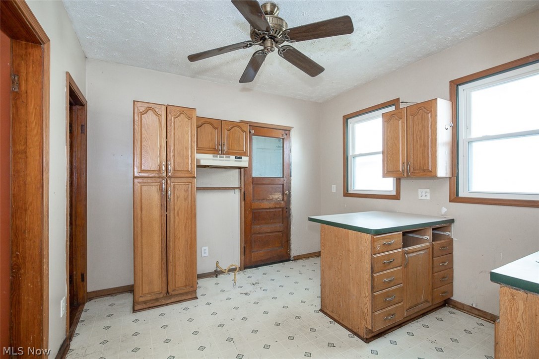 Washington Park Blvd - Residential