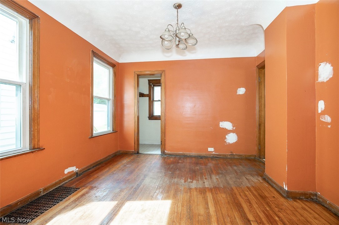 Washington Park Blvd - Residential