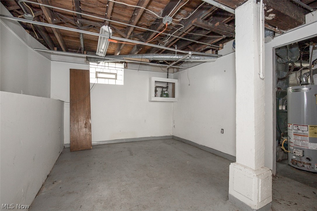 Washington Park Blvd - Residential