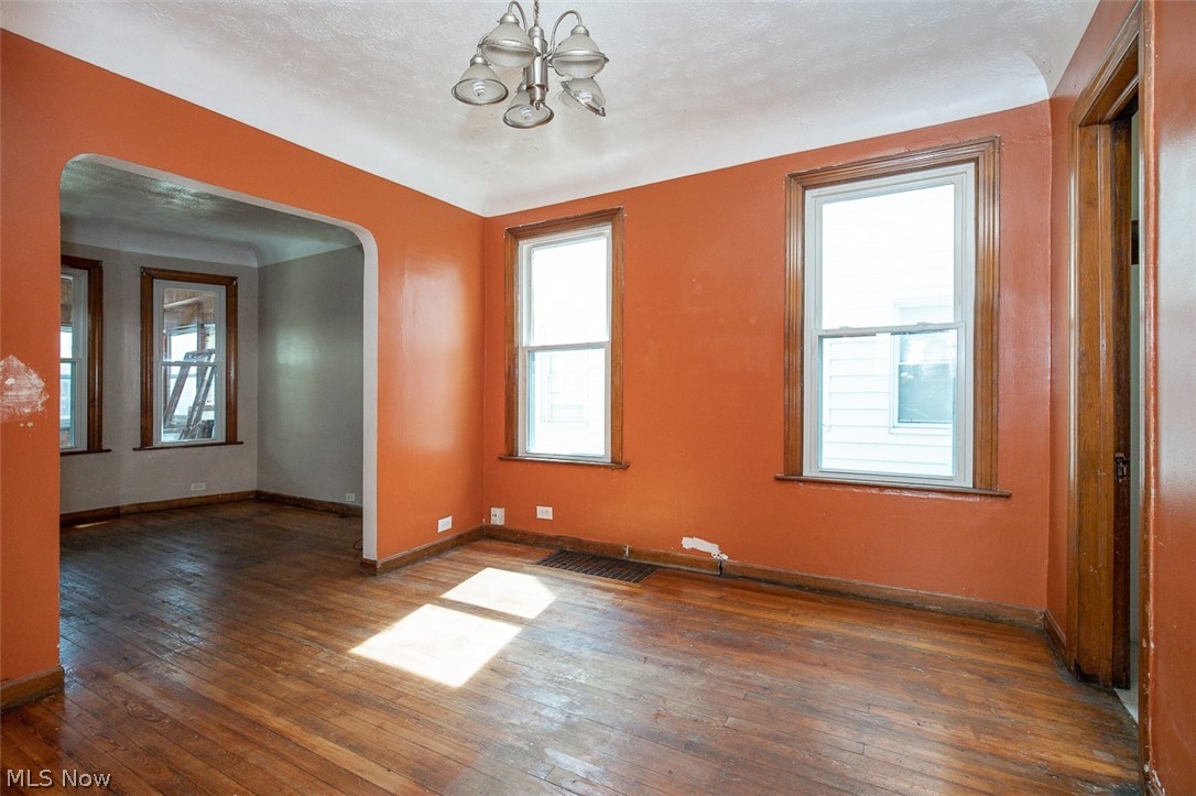 Washington Park Blvd - Residential