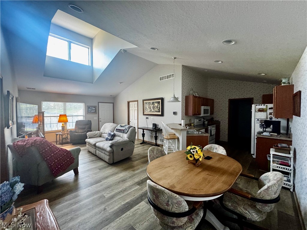 Dublin Hills Condo - Residential