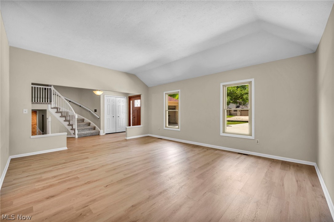 Dover Wood Estates 02 - Residential