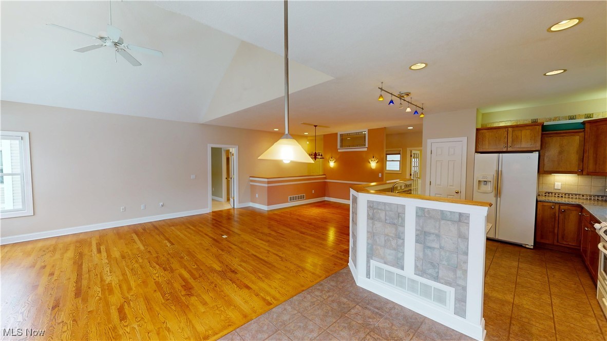 Lakes/Franklin Mills Condo - Residential