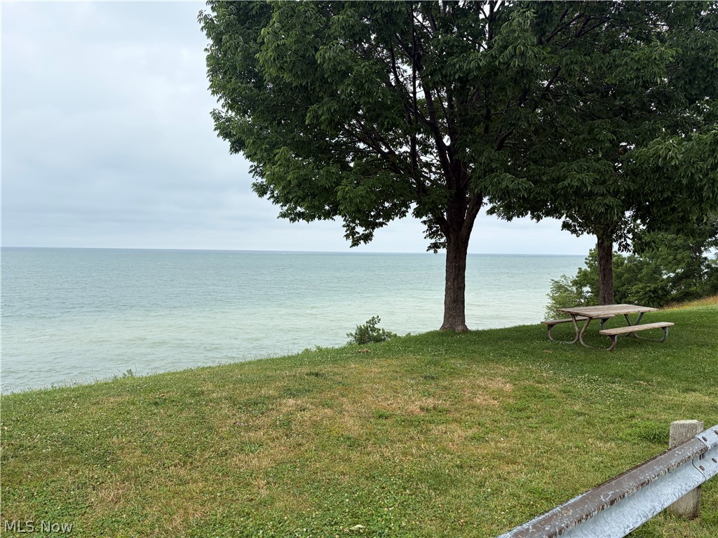 Willobee On The Lake 3 - Residential