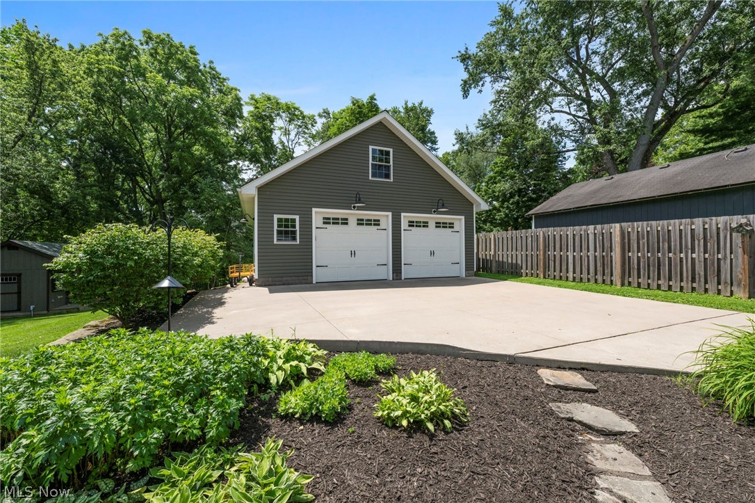 Village/Chardon - Residential