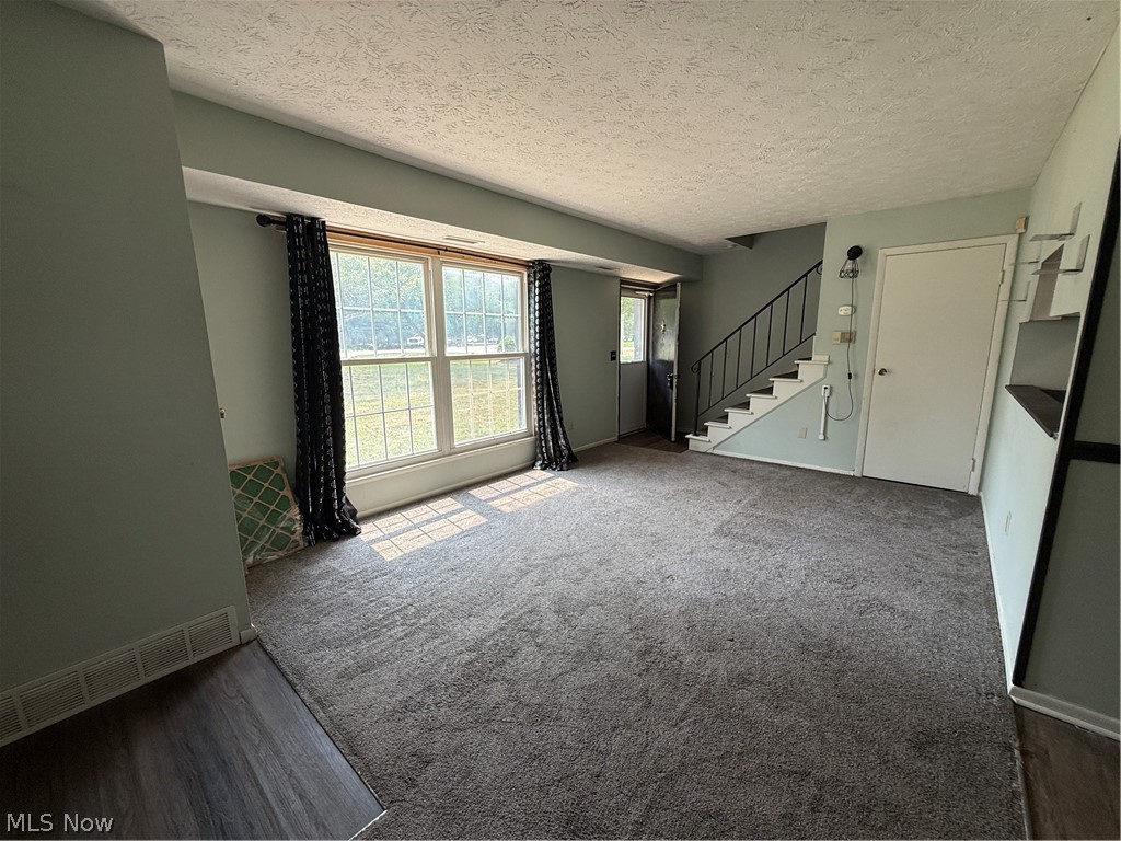 Middle Ridge Condo - Residential
