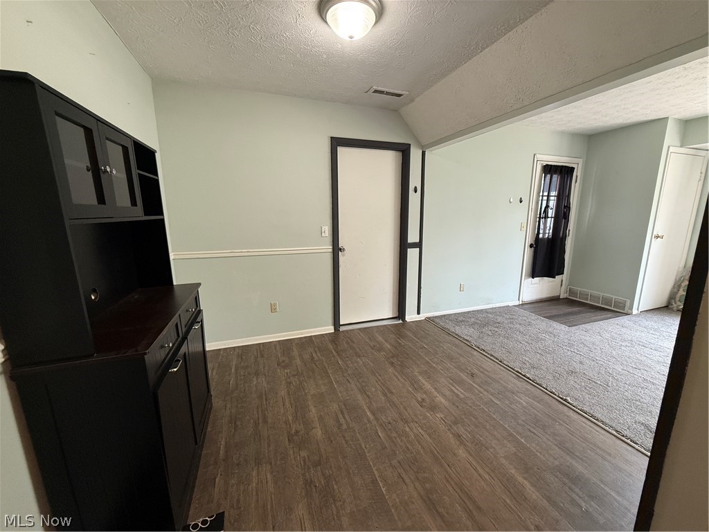 Middle Ridge Condo - Residential