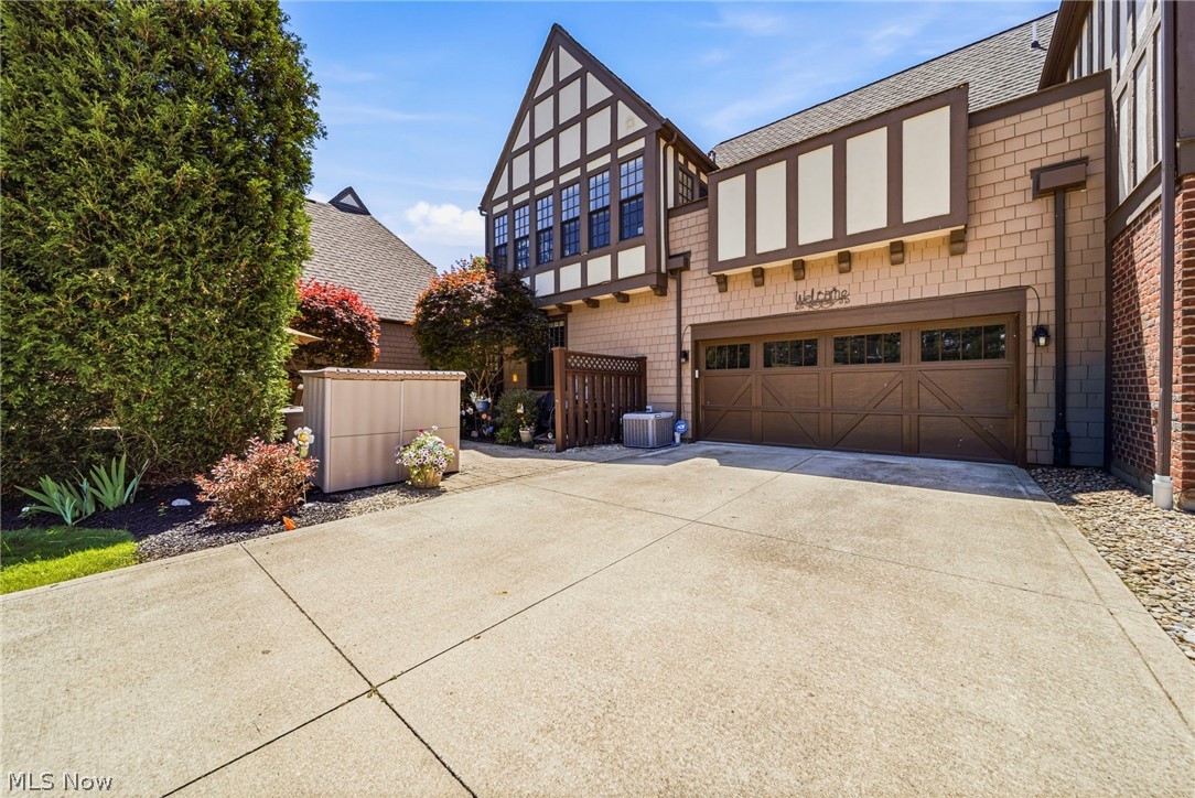 Kirtland Tudor Estates - Residential