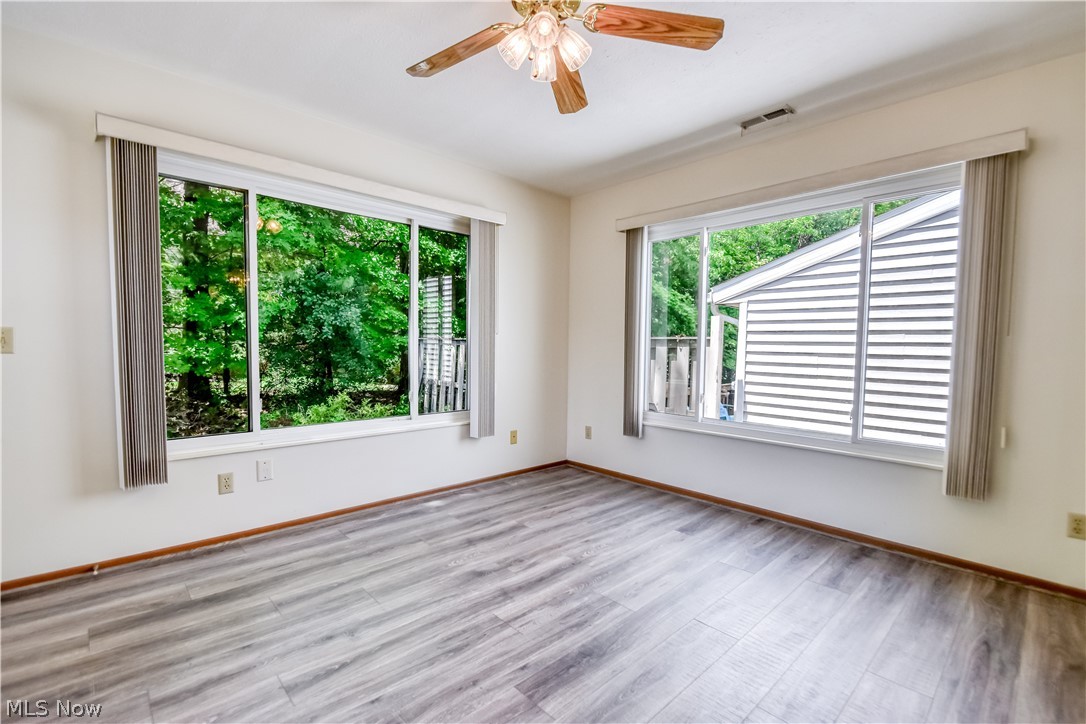 Country Scene Condo - Residential