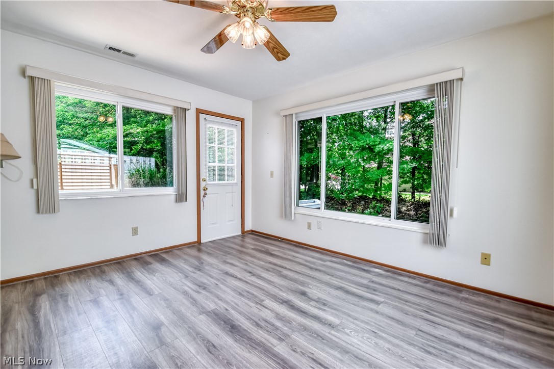 Country Scene Condo - Residential