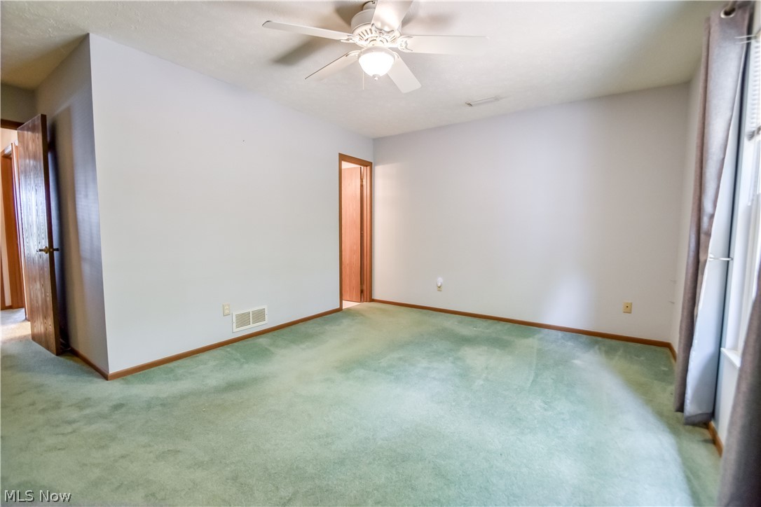 Country Scene Condo - Residential