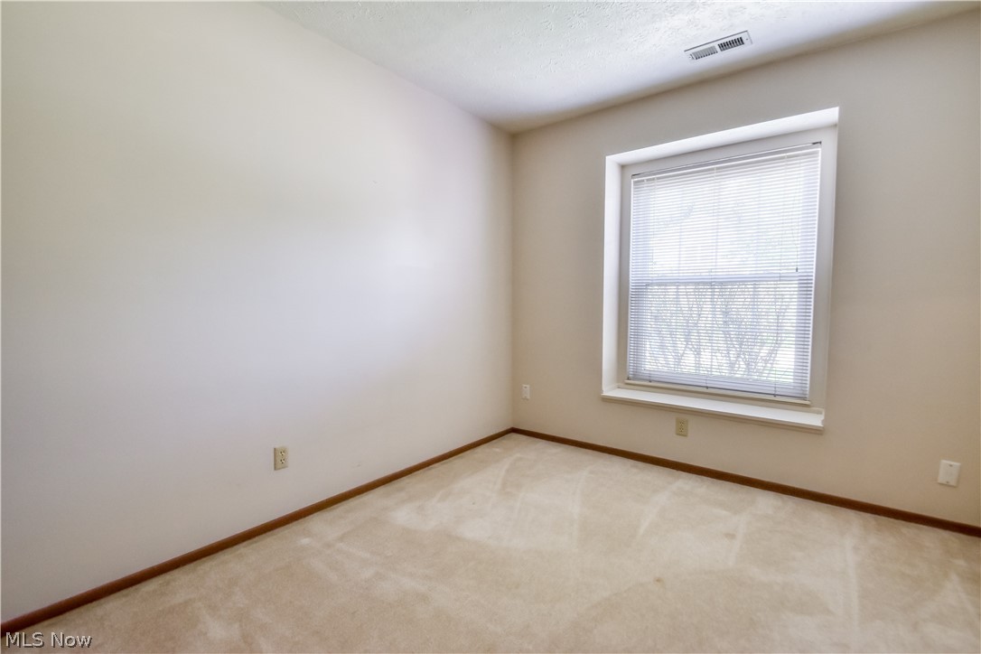 Country Scene Condo - Residential