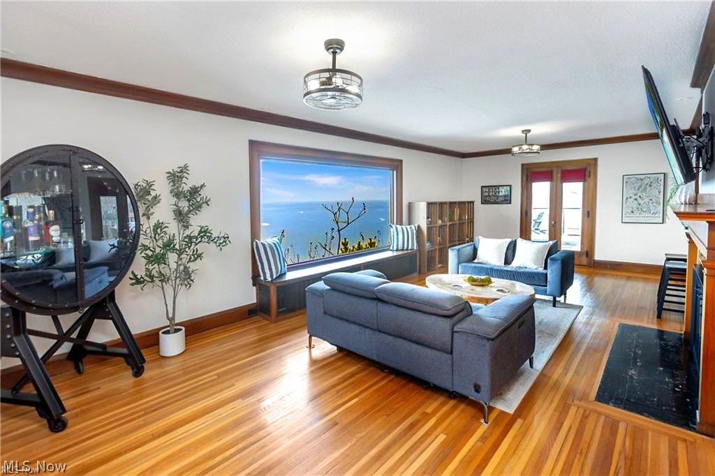 Lakefront - Residential