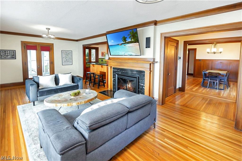 Lakefront - Residential