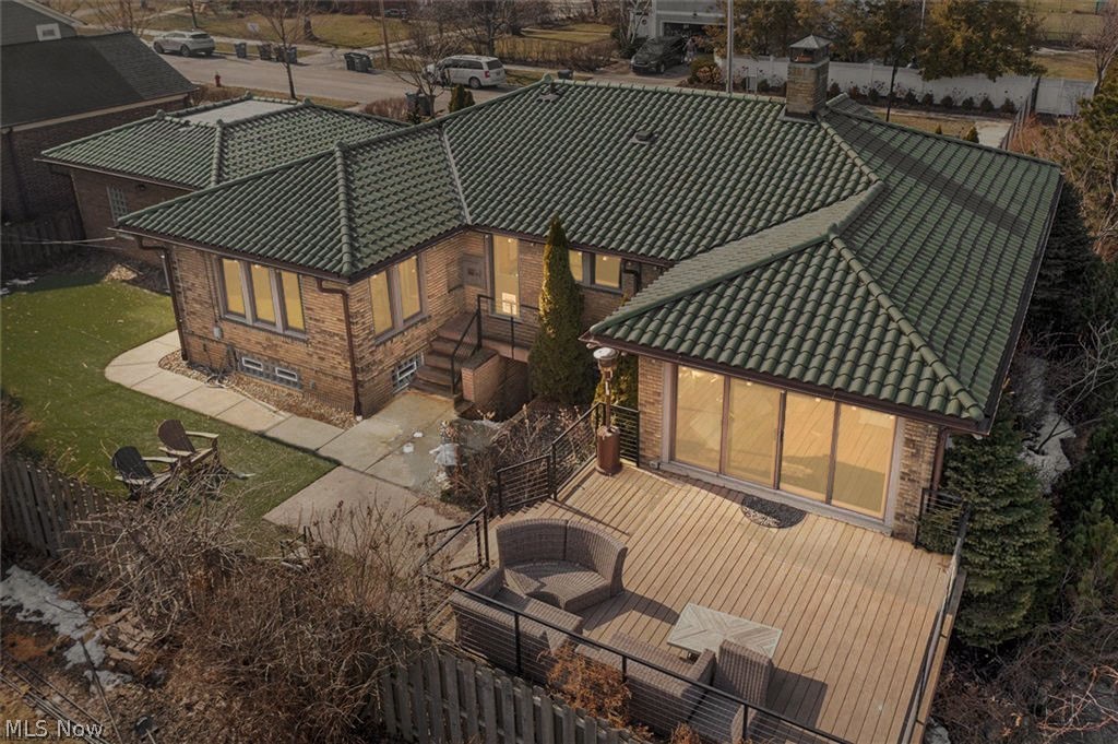 Lakefront - Residential