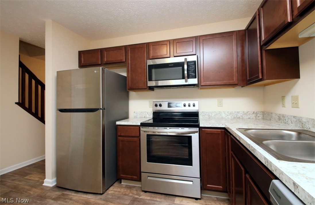 Powdermaker Town Homes - Residential