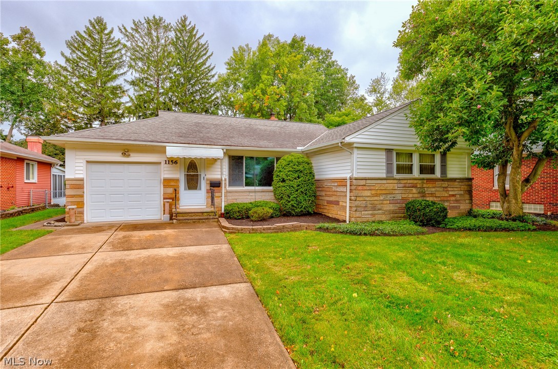 Lyndhurst Mdws 03 - Residential