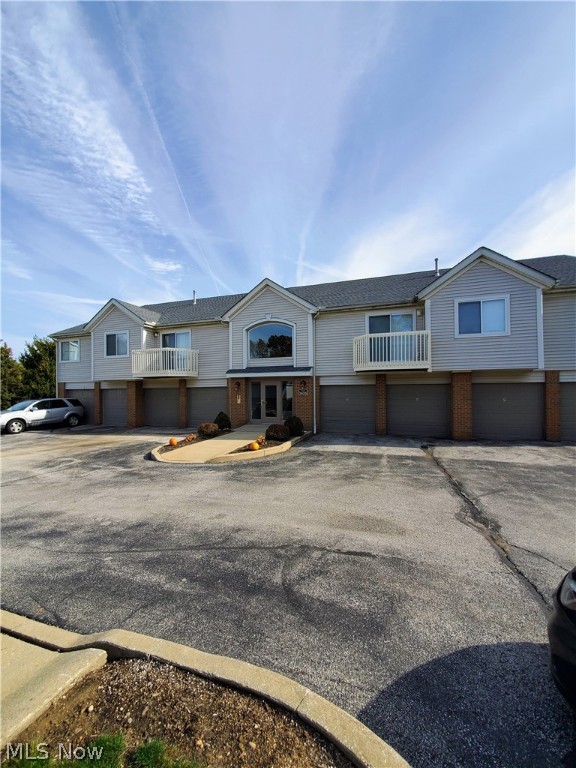Brookledge Commons Condos - Residential Lease