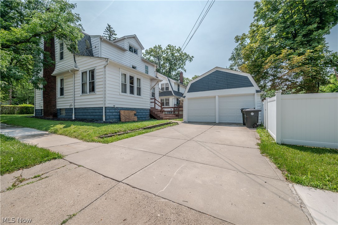 Fairmount Drive - Residential