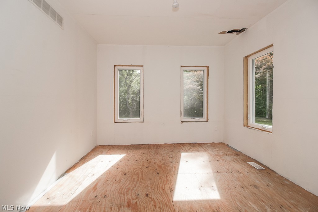 Lander Mdws - Residential