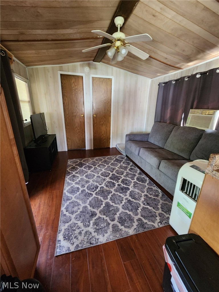 Lake Seneca Resorts - Residential