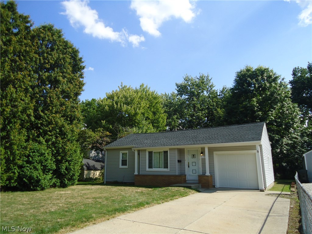 Well maintained Ranch style home in a great Wadsworth location!  Close to shopping, freeway & schools.  New dimensional roof & vinyl siding in past 2 years.  Updated electric service, vinyl windows & central air.  Large deck overlooks pretty yard.  Rec room/3rd bedroom & full bath in basement.  Attached garage too!   1 YEAR HOME WARRANTY PROVIDED BY SELLER.