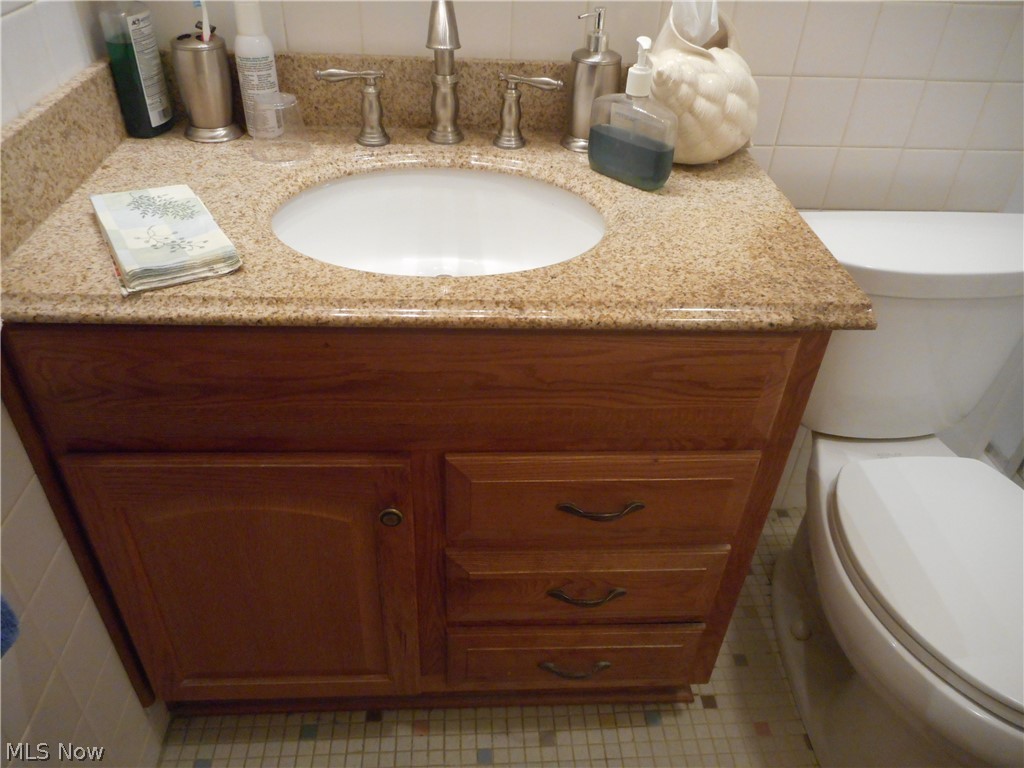 Silver Lake Towers Condo - Residential