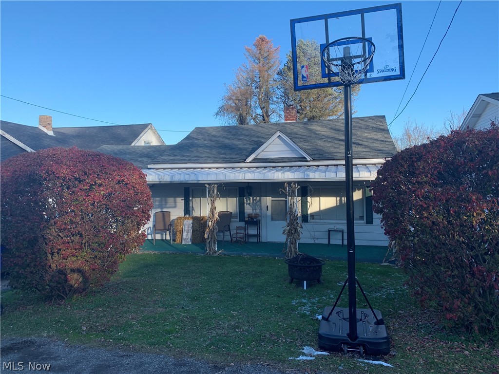 Cute Ranch Home with 1 Car Attached Garage.  Two bedrooms, large living room, Roof is 4 years old, newer furnace and central A/C, 200 amp electrical service. Low utilities. More affordable to own rather then to rent.  Schedule your private tour.  (More pictures soon to come)
