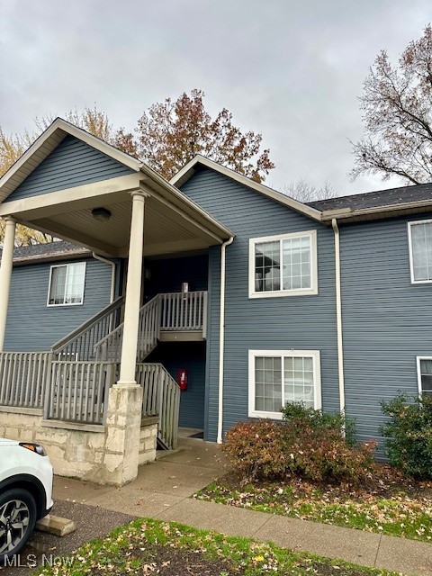 Sunny second floor 2 bedroom available in the Ellett area! New flooring new paint, large bathroom and nicely sized bedrooms, one with a wall of closets and the other with a large walk in closet! Washer dryer hookups in the unit or you can use the convenient coin operated laundry in on site. Tenant only pays for electric! No Pets No Smoking. Rental Qualification Checklist:
-Credit score: 600+ (If between 500 and 600, some owners may consider a tenant with an additional security deposit.)
-No recent bankruptcy.
-No eviction history & no criminal history (involving sex, drugs or violence)
-Stable employment (must provide current pay stubs)
-Monthly gross income must be at least 2.5 X Monthly Rent
-First months rent, security deposit, renters insurance, and transferred utilities required prior to move in.