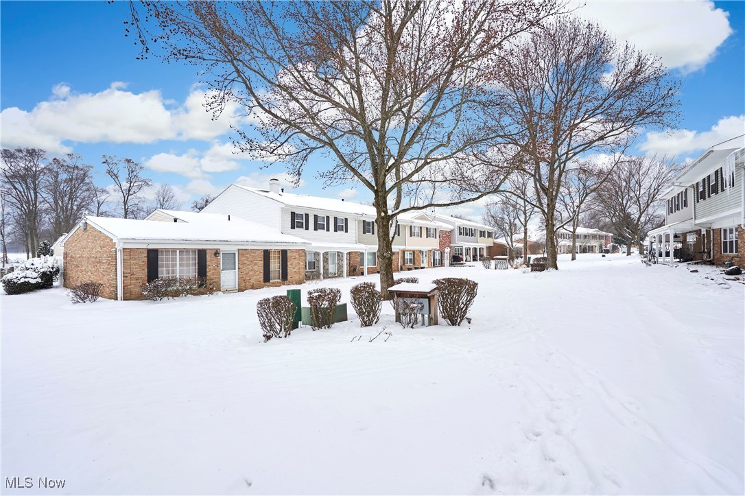 Country Club Twnhs North Condo - Residential