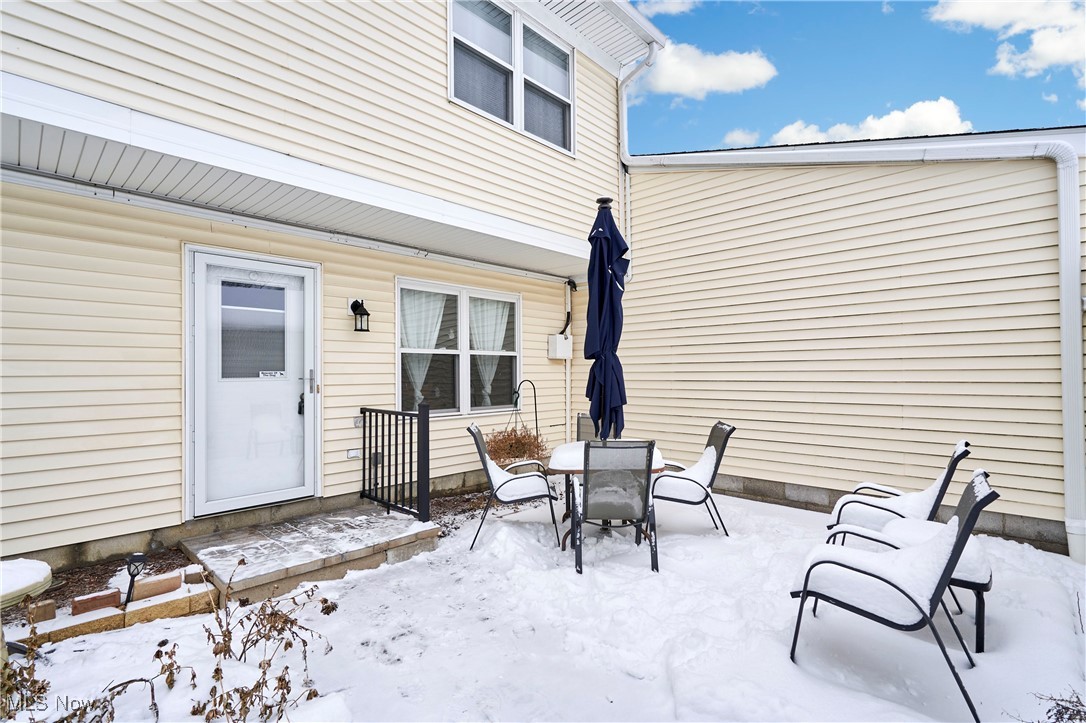 Country Club Twnhs North Condo - Residential