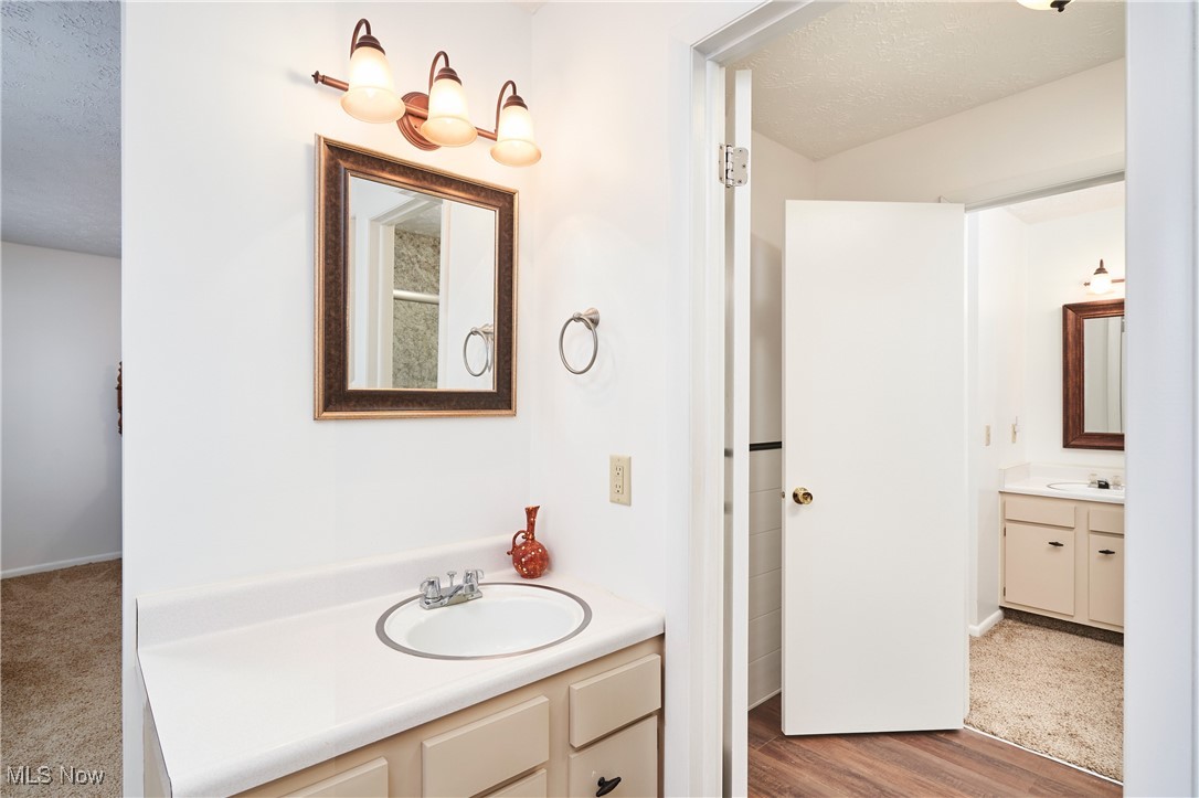 Country Club Twnhs North Condo - Residential