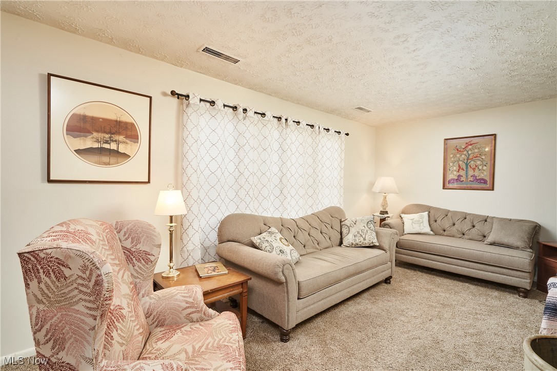 Country Club Twnhs North Condo - Residential