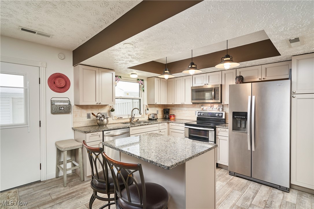 Country Club Twnhs North Condo - Residential