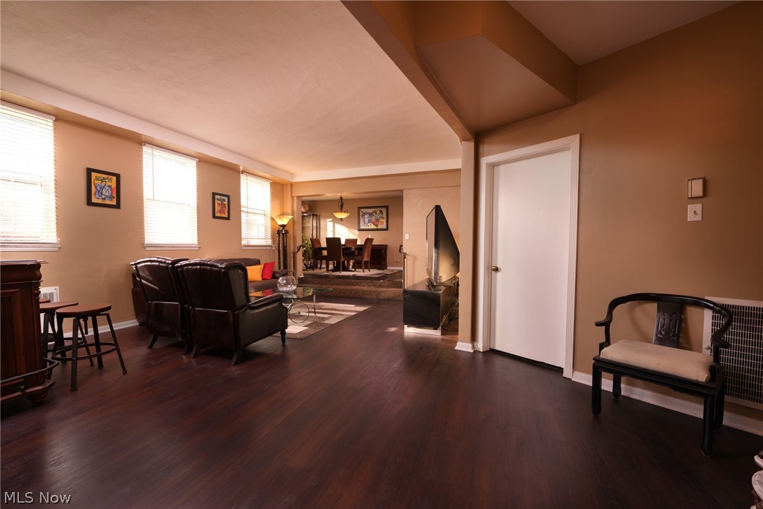 South Park Manor Condo - Residential