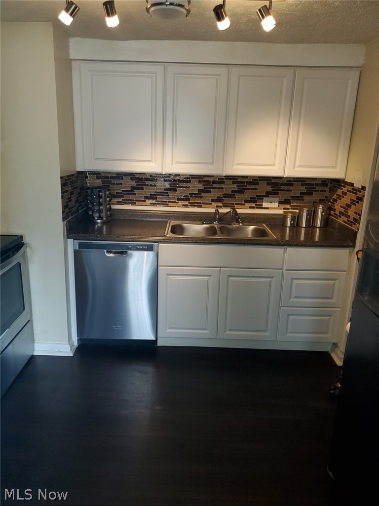 South Park Manor Condo - Residential