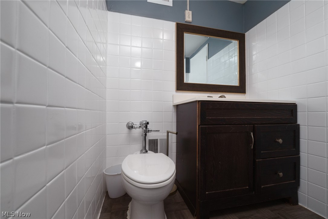South Park Manor Condo - Residential
