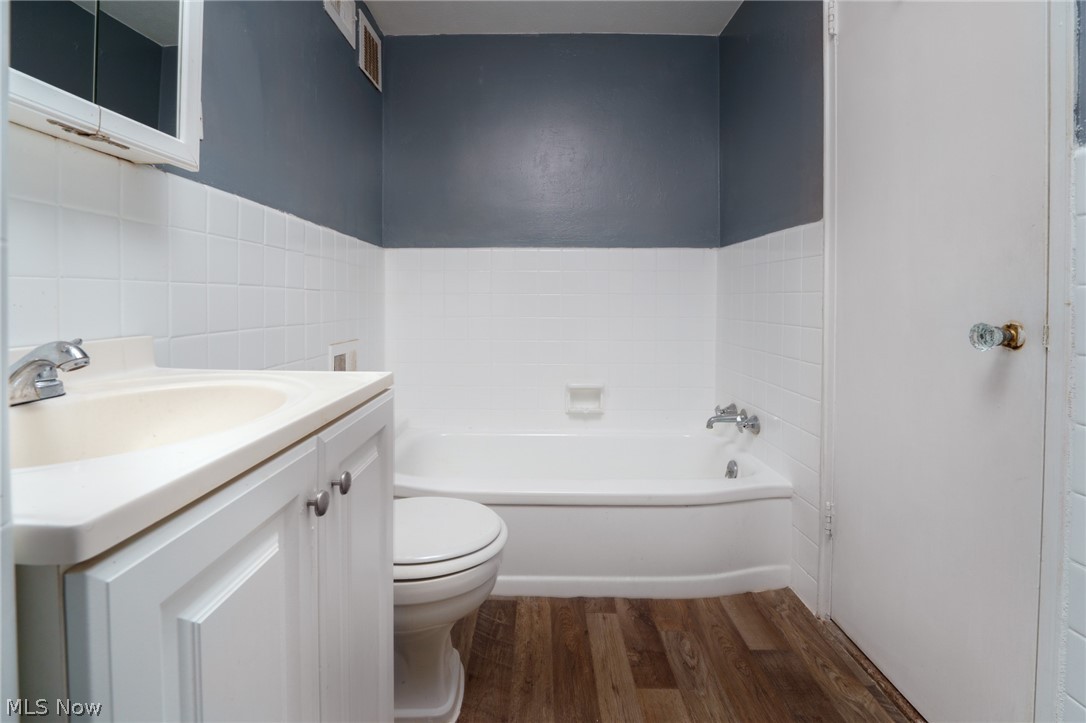 South Park Manor Condo - Residential