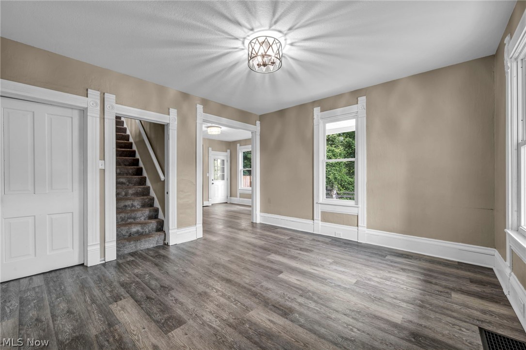 Starr Canfield Tr - Residential