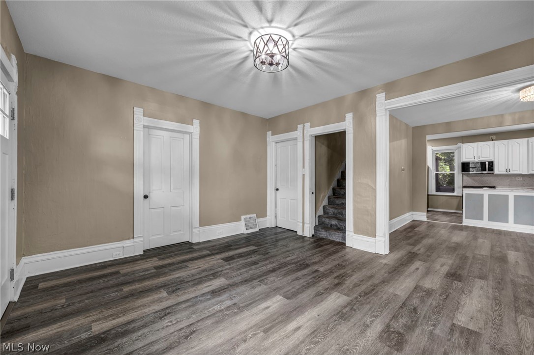Starr Canfield Tr - Residential