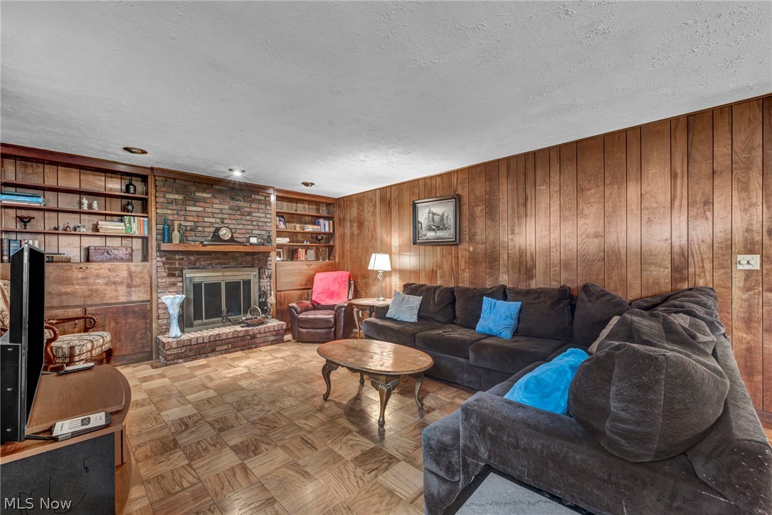 Inwood Beach - Residential
