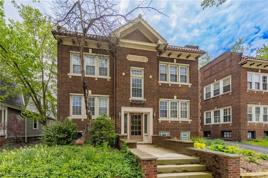 The Roy - Residential