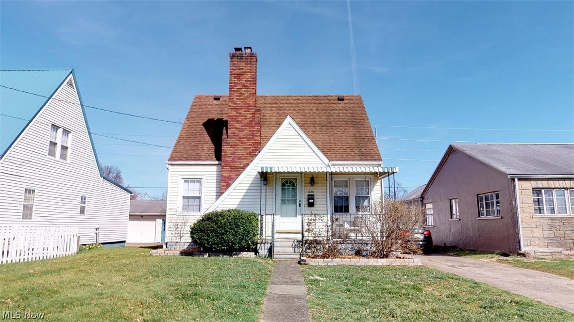 Move-in ready describes this immaculate 1.5 story home featuring many updates.  Including kitchen and baths, GFA/CA and windows.  Beautiful hardwood floors throughout and covered screened patio plus large open patio for entertaining!  A Must See!