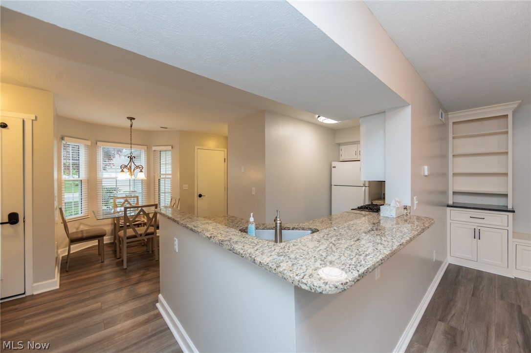 Emerald Point - Residential