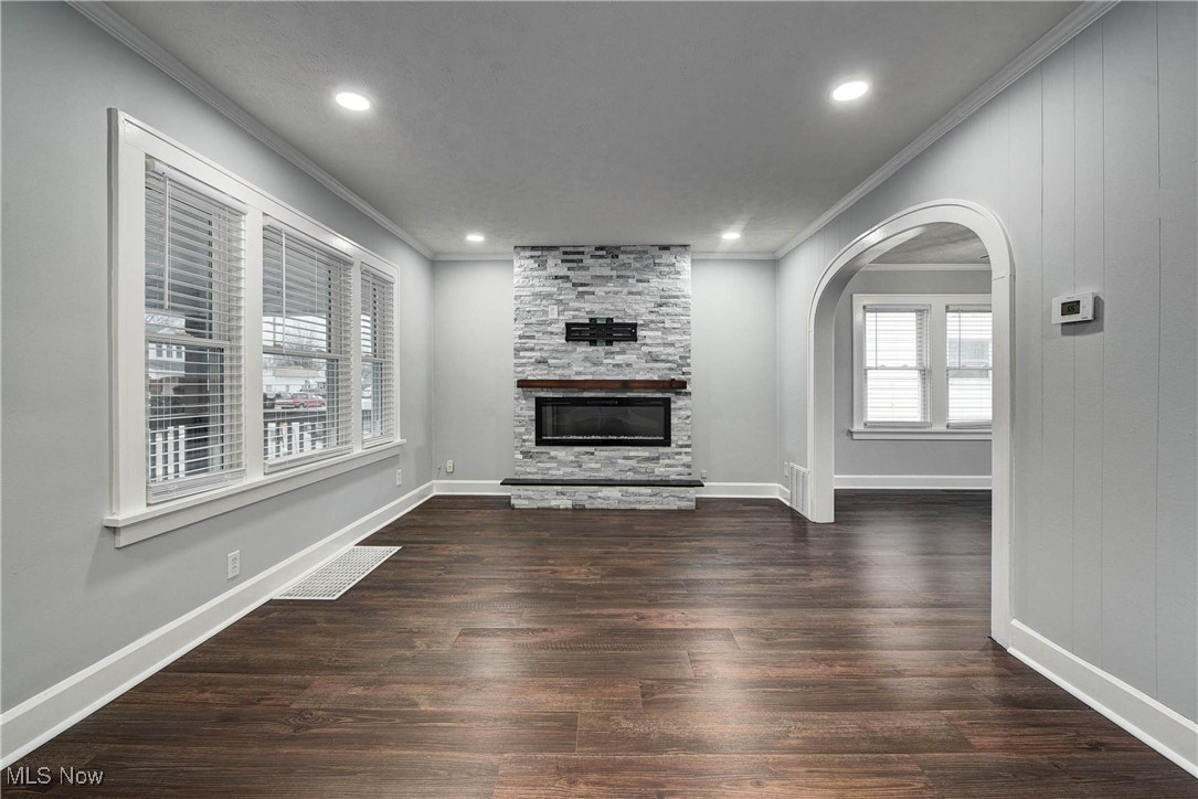 W B Thompson Trusteess 02 Ad - Residential
